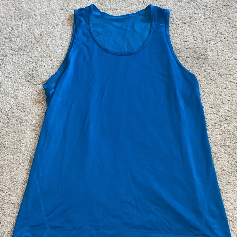 Men’s Lululemon tank